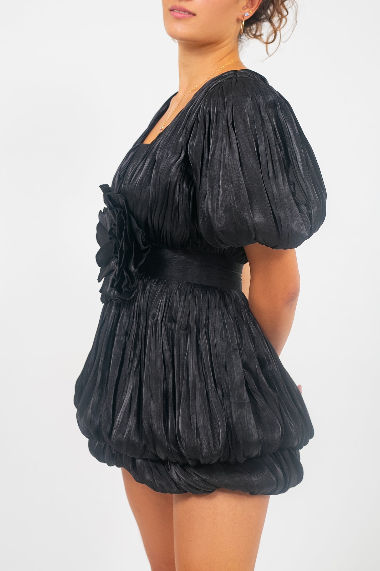 Éclosion-Voluminous Petal Dress